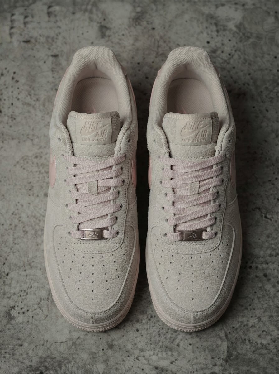Nike Air Force 1 Low Gamuza Nude/Rosa Pastel