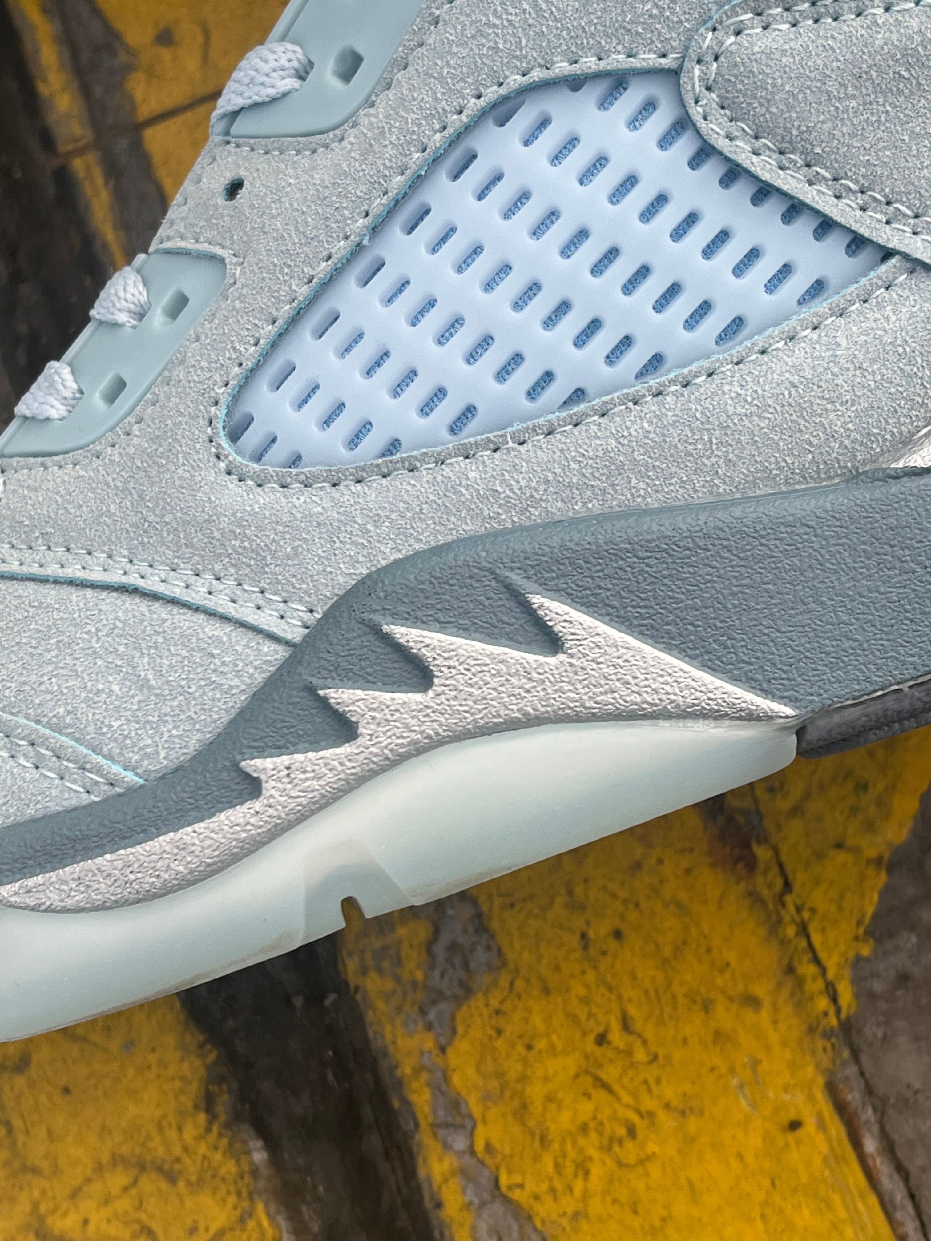 Air Jordan 5 Retro 'UNC' University Blue