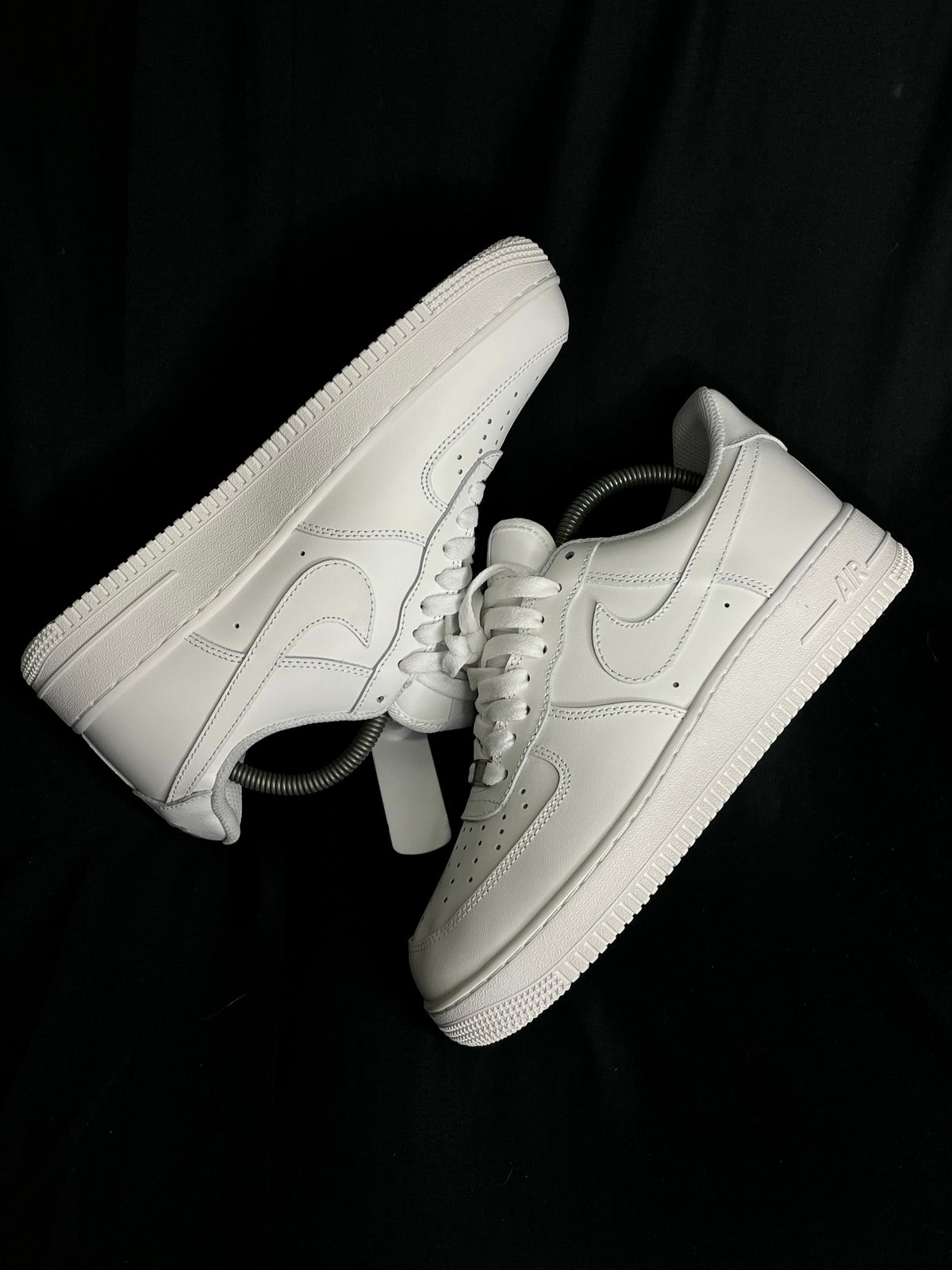 Nike Air Force 1 07’ Triple White
