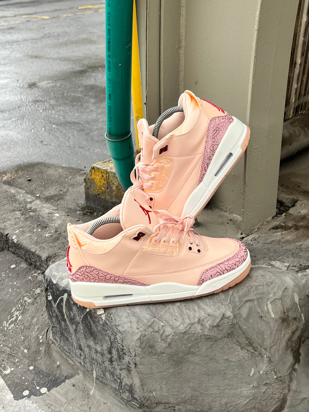 Air Jordan Retro 3 “San Valentín”