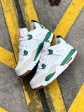 Air Jordan Retro 4 SB