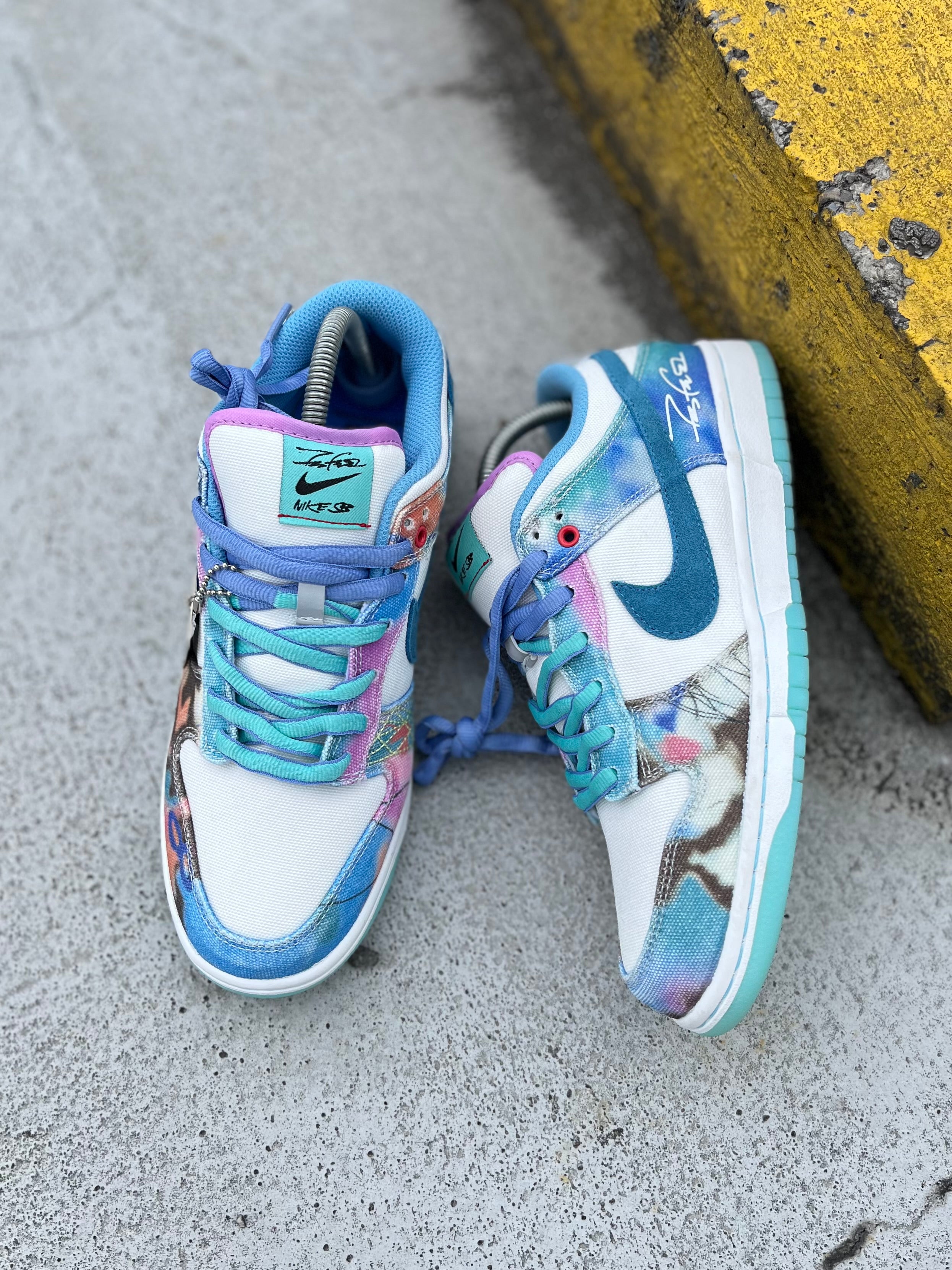 Nike SB Dunk Low Futura Laboratories
