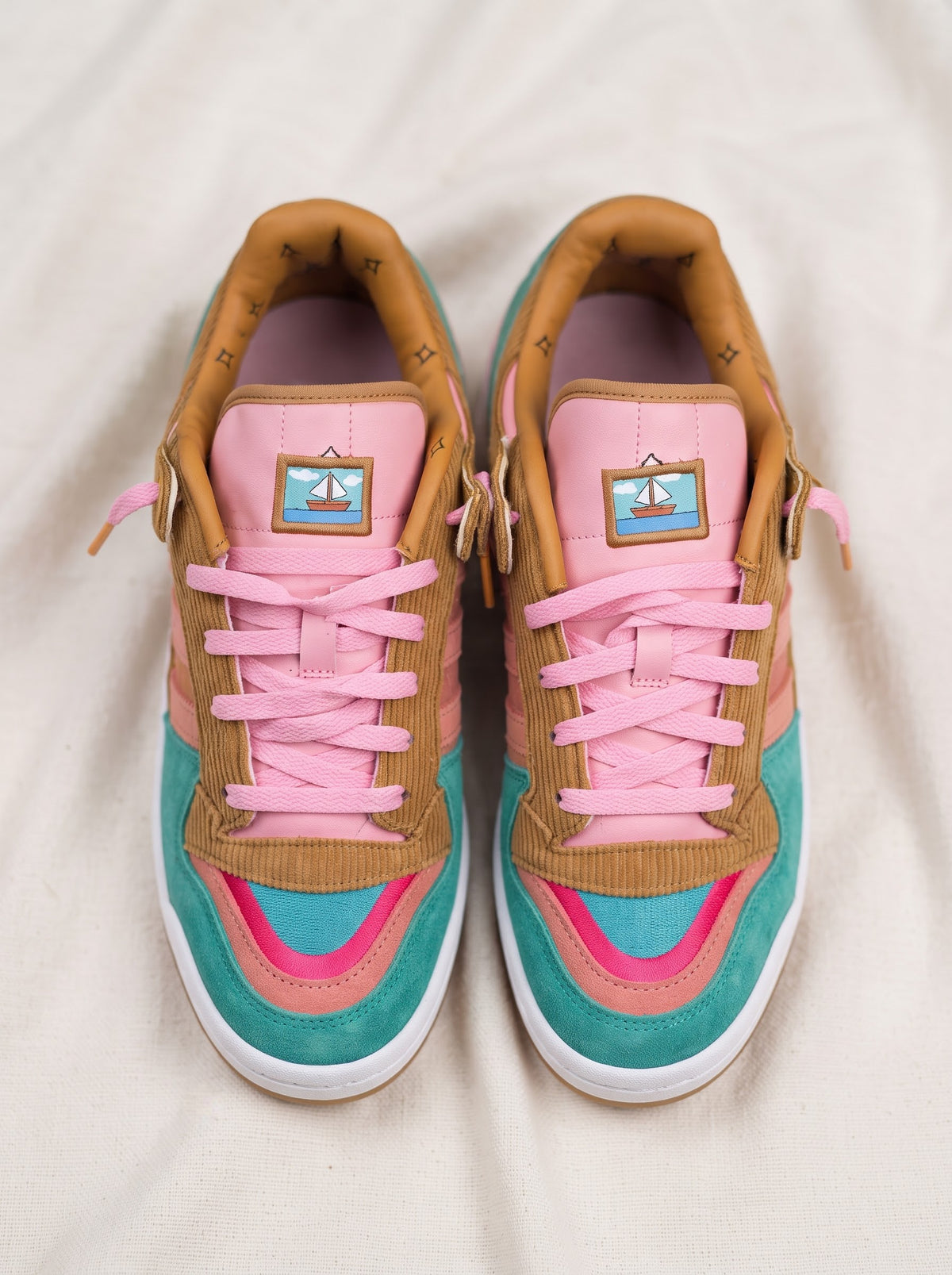 Adidas Forum Low x Los Simpsons "Living Room"