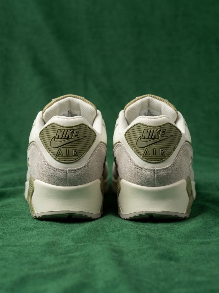 Nike Air Max 90 Blanco Hueso, Verde Olivo y Gris – Edición Earth Tones