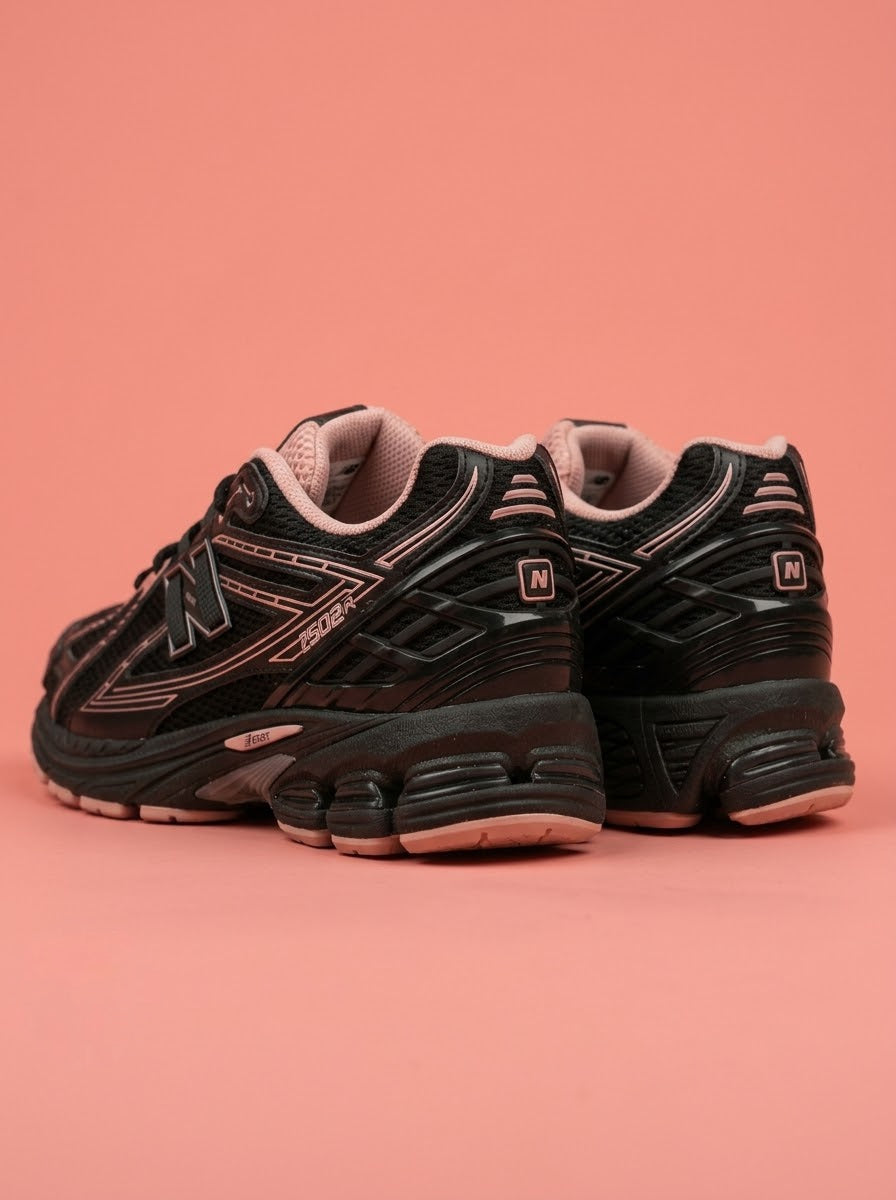 New Balance 1906R Negro/Rosa Pastel