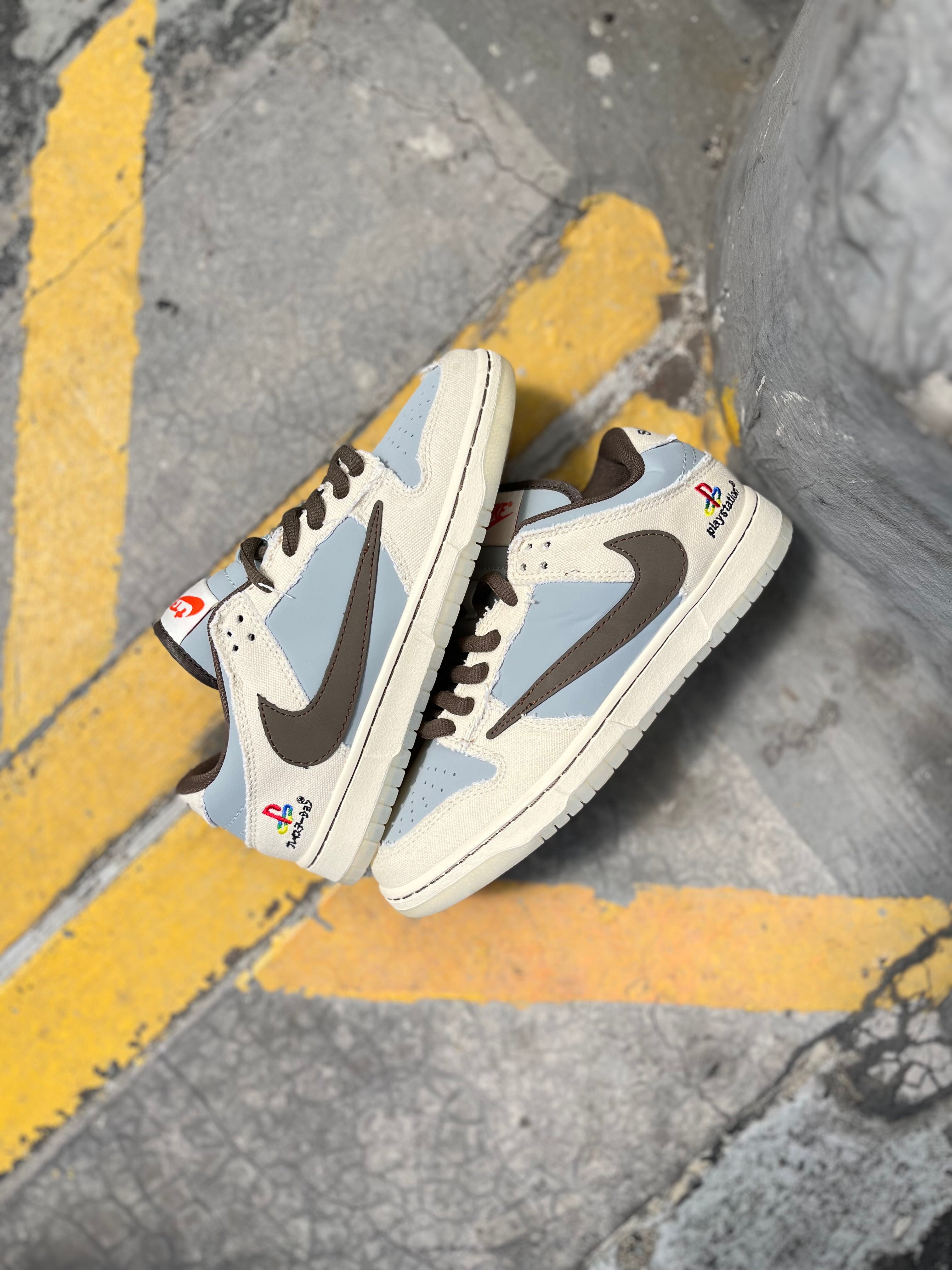 Nike Dunk Low Travis Scott x PlayStation
