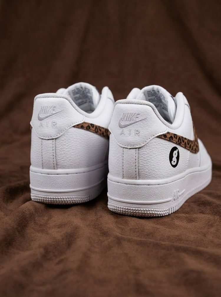 Nike Air Force 1 Low x Supreme Blanco con Swoosh Leopard