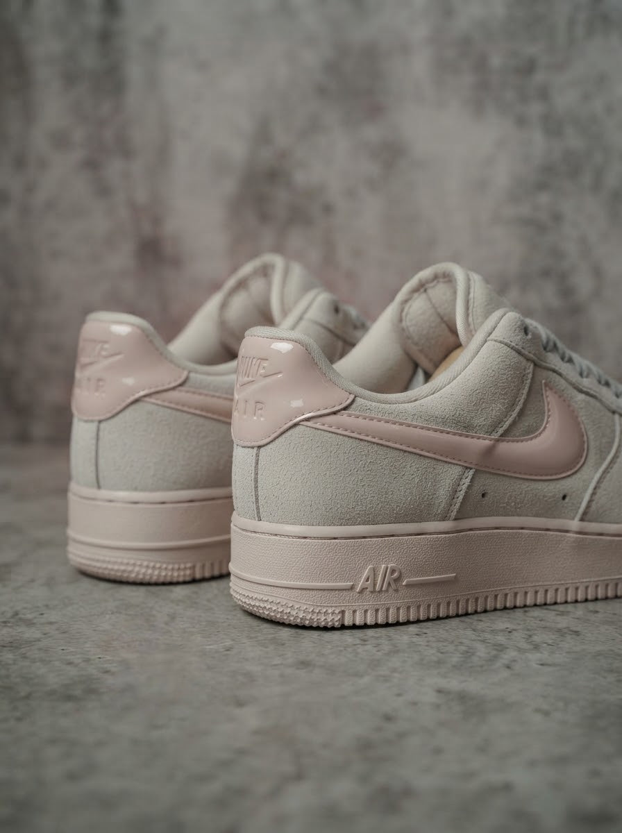 Nike Air Force 1 Low Gamuza Nude/Rosa Pastel