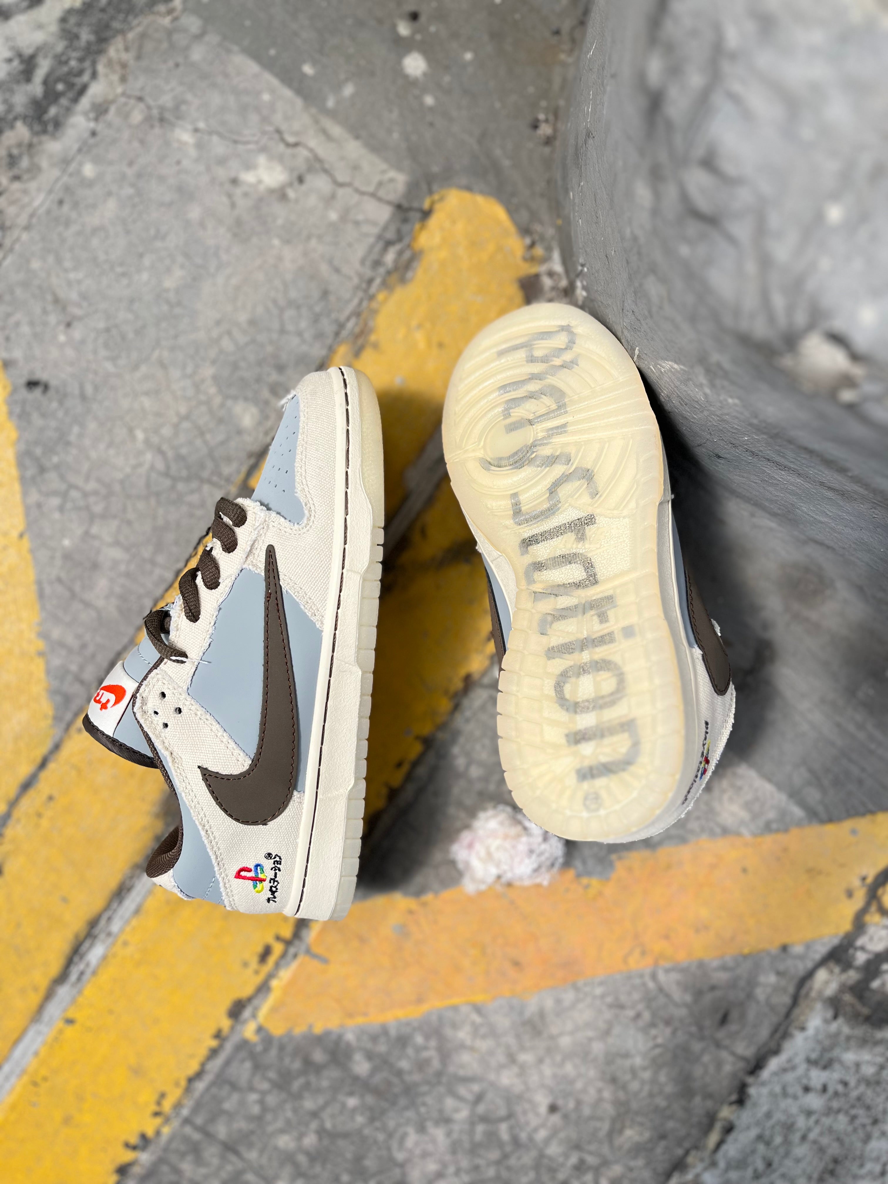Nike Dunk Low Travis Scott x PlayStation