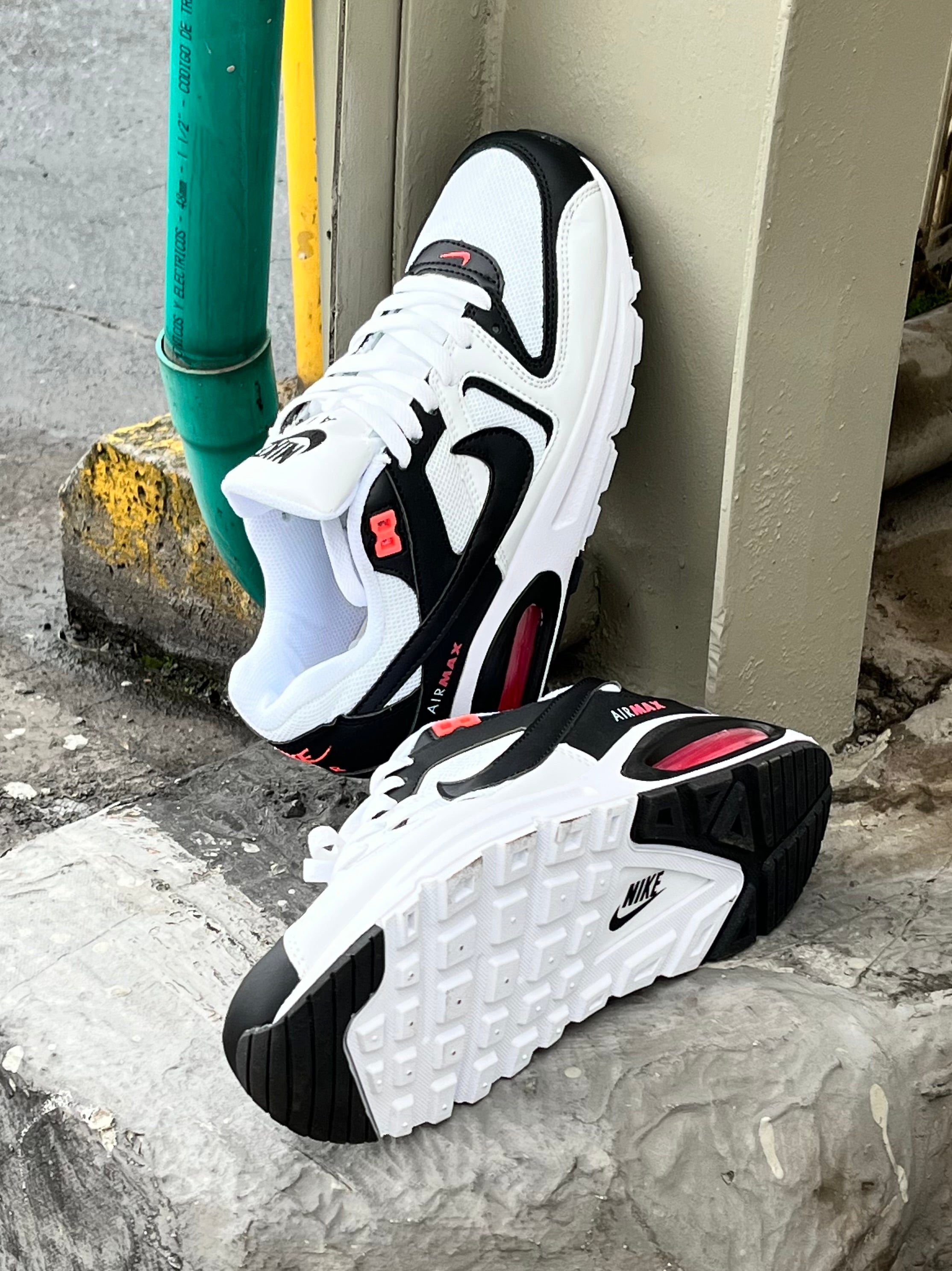 Nike Air Max Command
