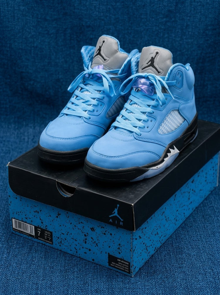 Air Jordan 5 Retro "UNC" (University Blue)