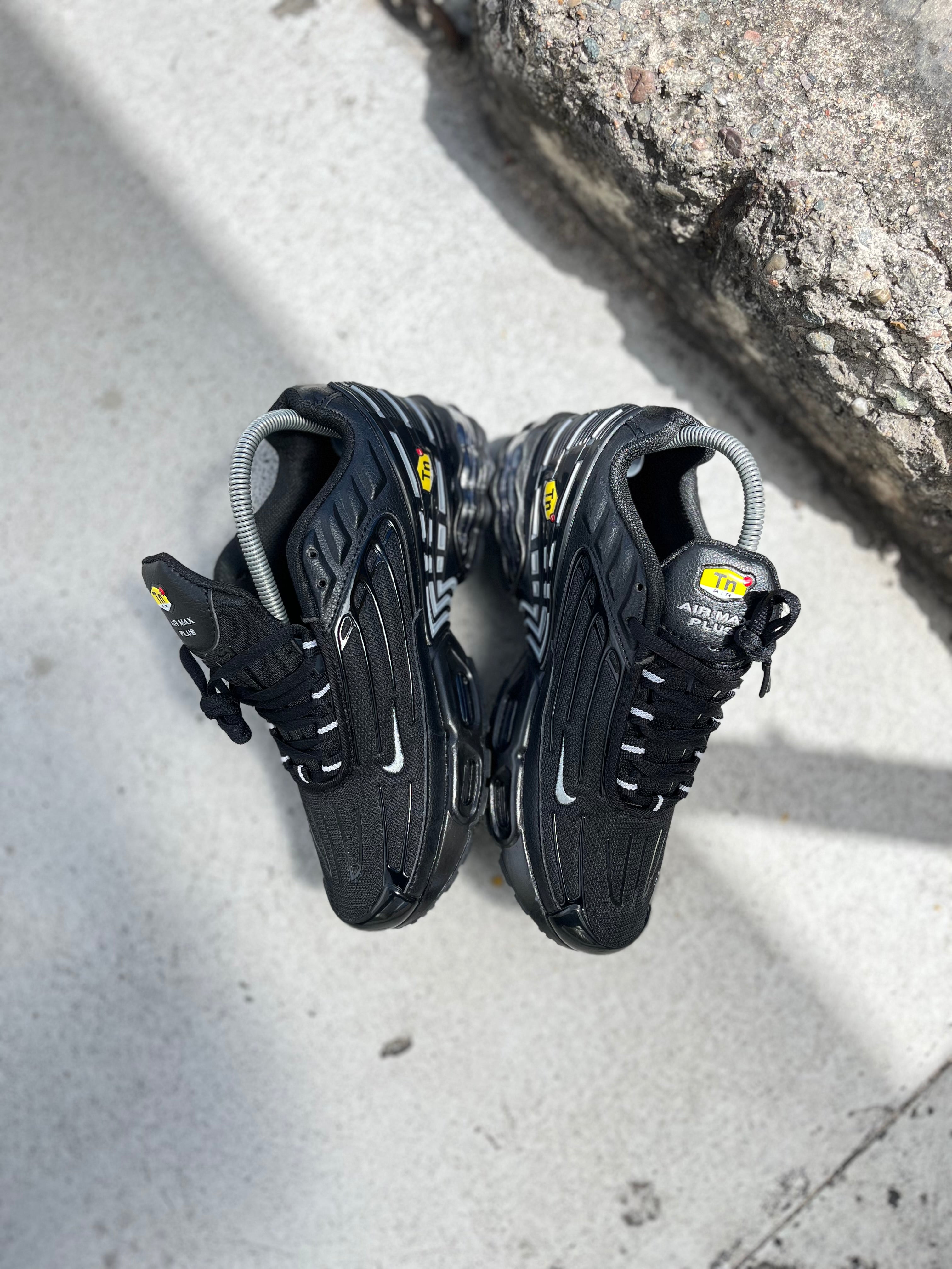 Tenis Nike Air Max Plus 3 (TN3)