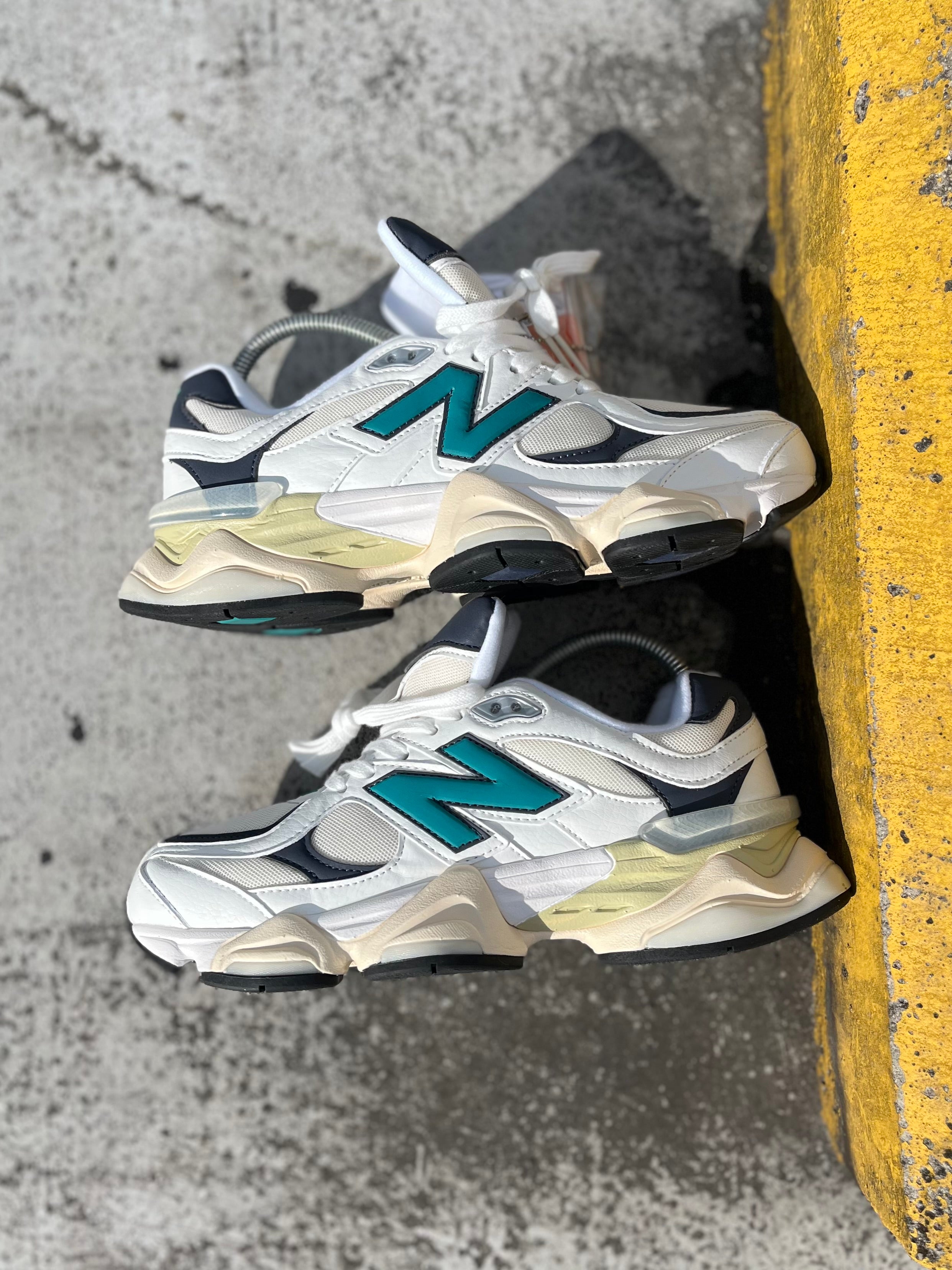New Balance 9060