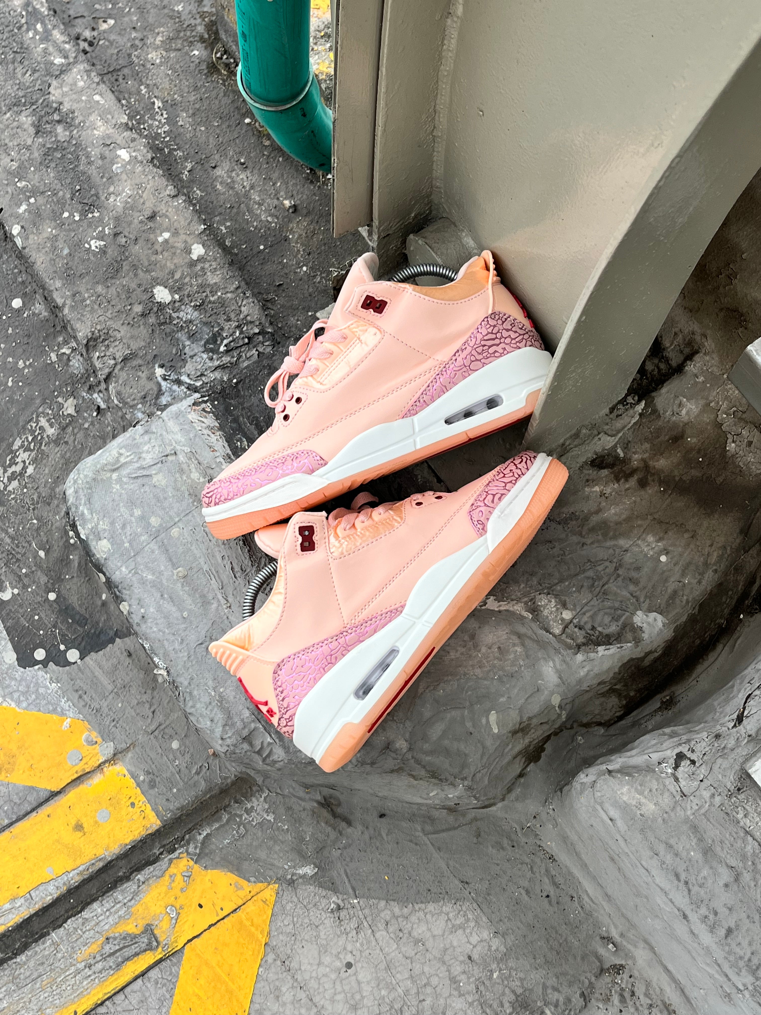 Air Jordan Retro 3 “San Valentín”